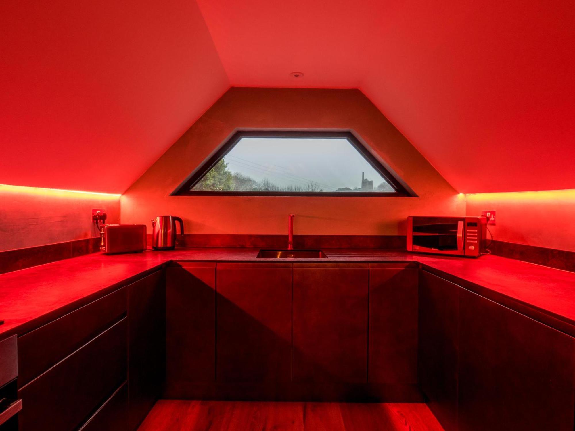 Holiday home Chy Glynn. Luxury With Hot Tub And Views. St Agnes (Cornwall)